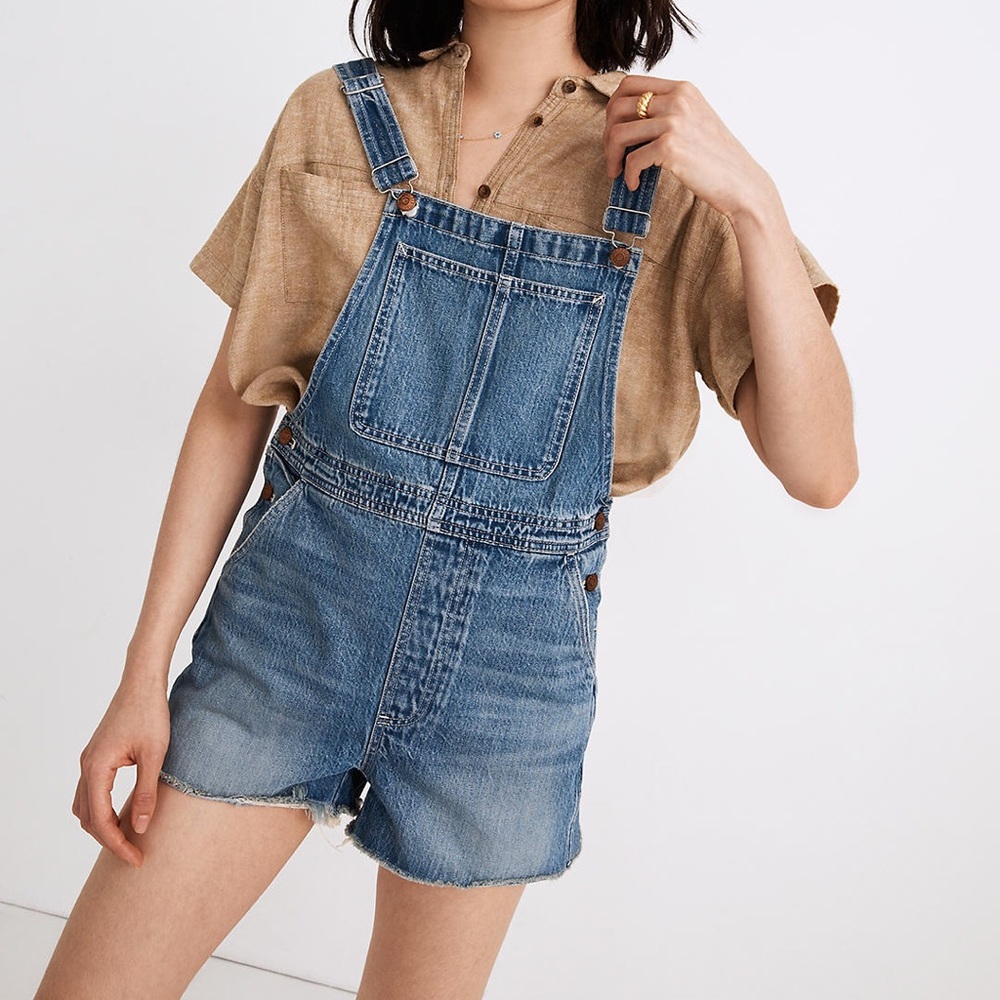Madewell Adirondack Short Overalls in Ortega Wash Medium